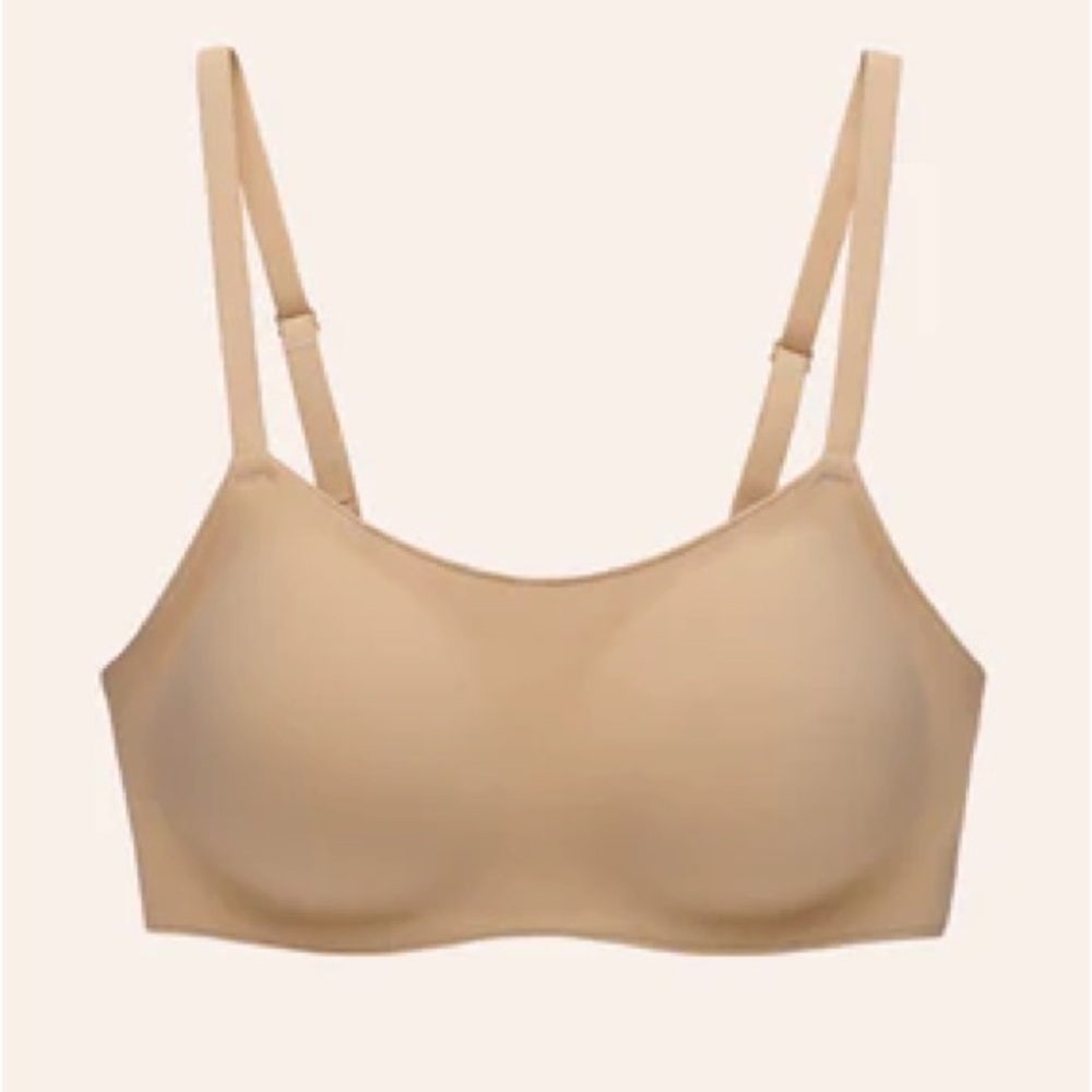 Huug everyday support bra in taupe NWOT